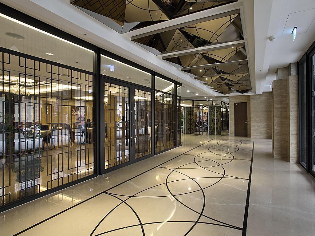 Grand City Hotel Fengyuan Exterior photo