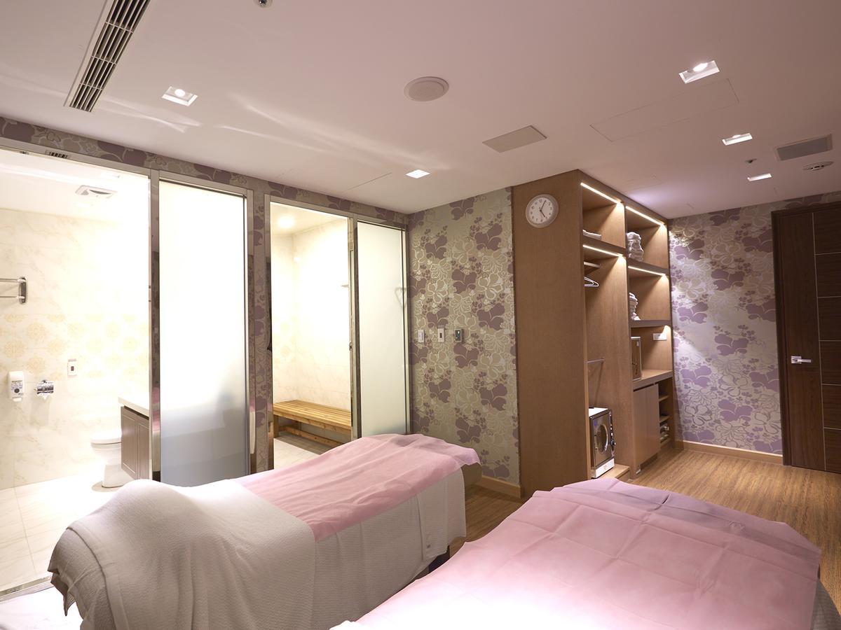 Grand City Hotel Fengyuan Exterior photo