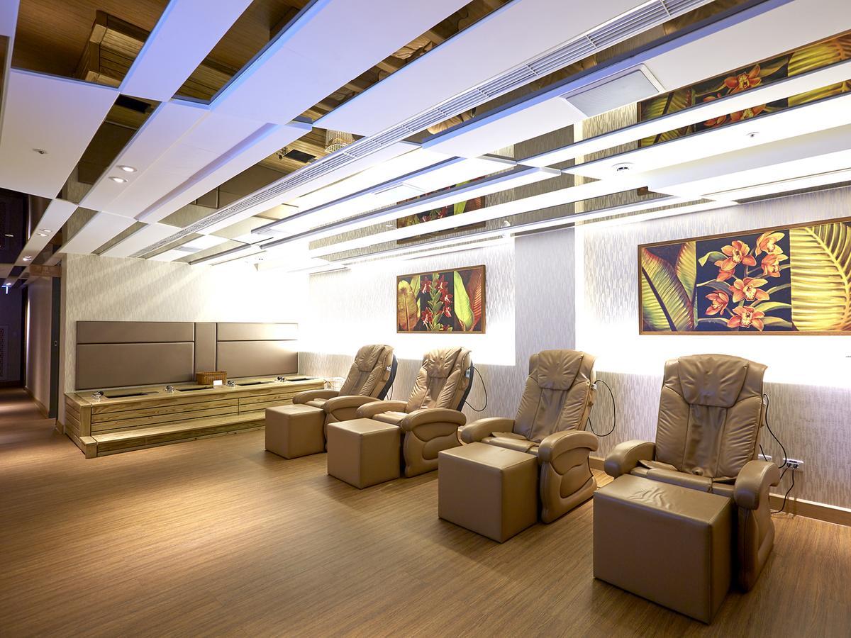 Grand City Hotel Fengyuan Exterior photo