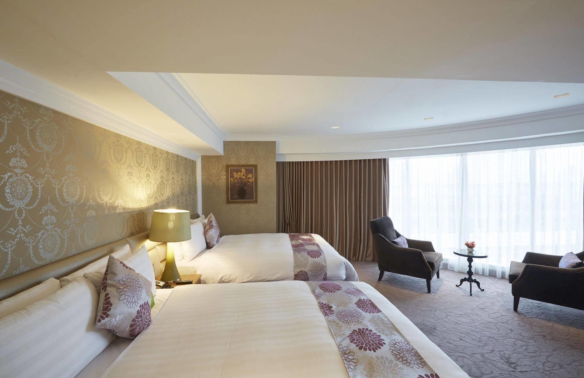 Grand City Hotel Fengyuan Exterior photo
